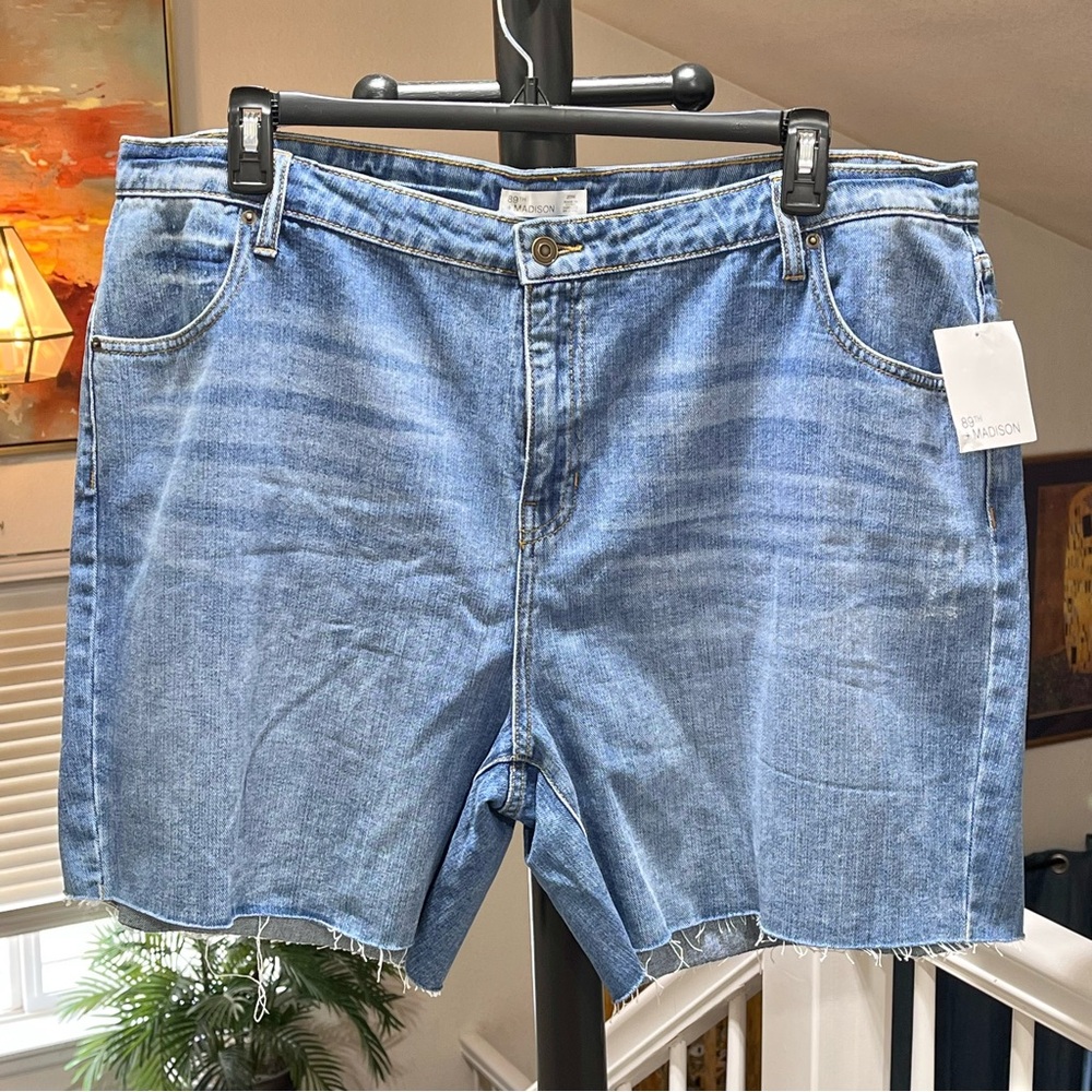 😎NWT😎 89th And Madison 100% Cotton Denim Raw Hem Shorts Plus Size 20W